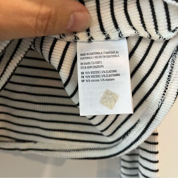 American Eagle Soft & Sexy Striped Mock Neck Long Sleeve Size M - Picture 4 of 7